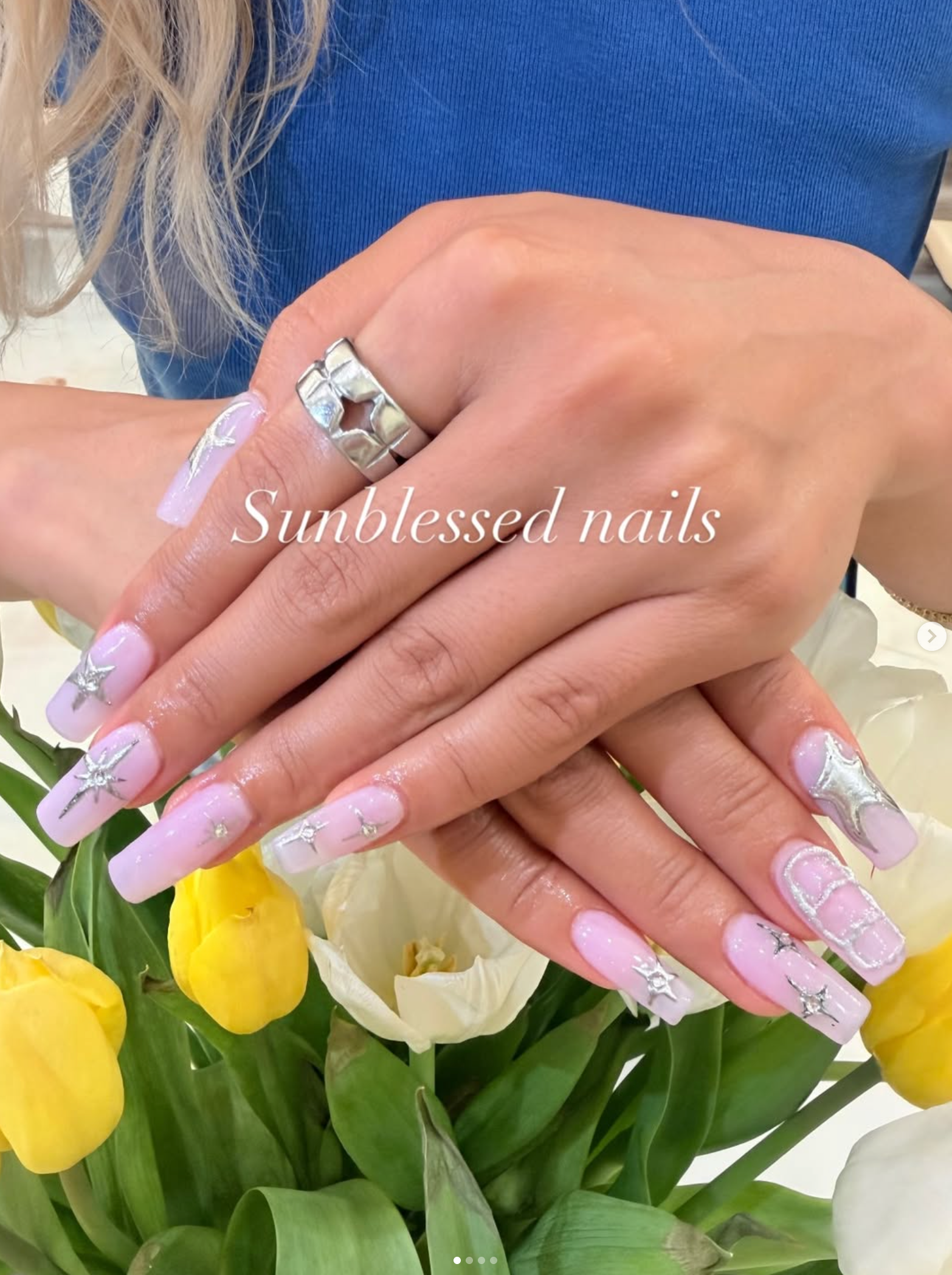 French tip nails with roses